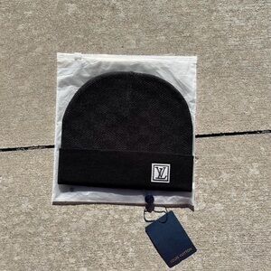 Louis Vuitton Black Logo Beanie